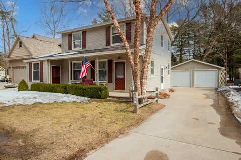 368 N Hancock Street, Pentwater, MI 49449