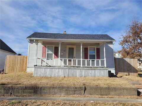 304 W 23rd Street, Higginsville, MO 64037