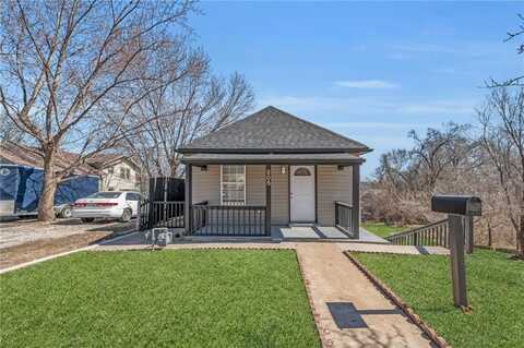 205 S 15th Street, Kansas City, KS 66102