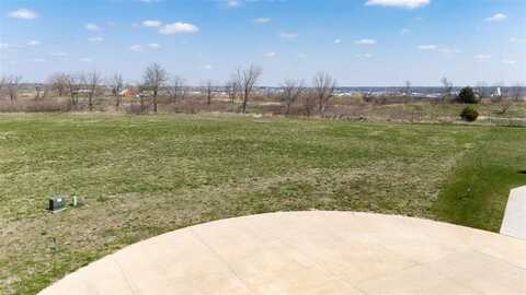 3804 Sierra Ter SW, IowaCity, IA 52240