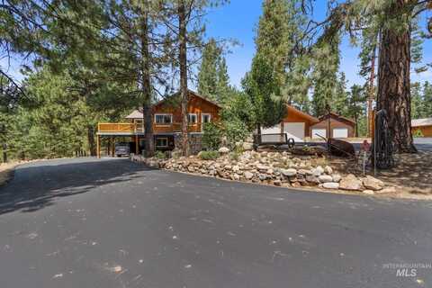 8 Bull Pine Road, Idaho City, ID 83631