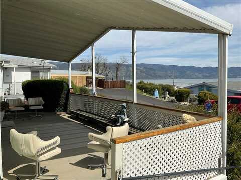 5830 Robin Hill Dr, Lakeport, CA 95453
