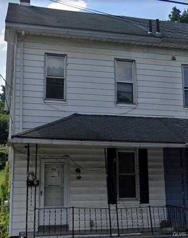 204 Main Street, Freemansburg, PA 18017