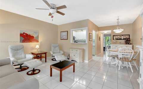 58 E Oakridge E, Deerfield Beach, FL 33442