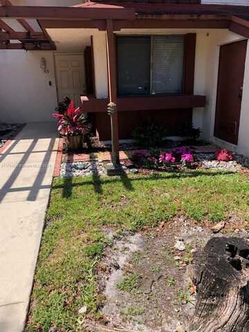 600 NW 210th St, Miami Gardens, FL 33169