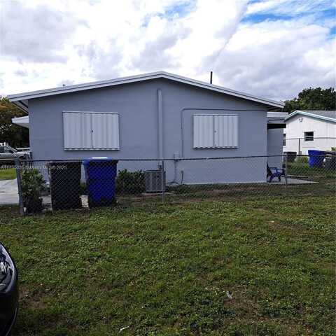 5901 Garfield St, Hollywood, FL 33021