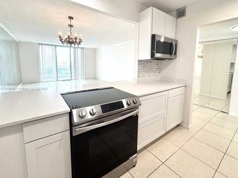 3800 S Ocean Dr, Hollywood, FL 33019