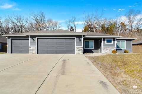 4815 Plumthicket Drive, Manhattan, KS 66503