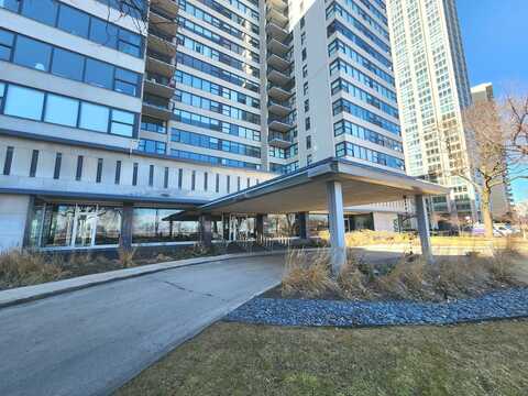 3440 N Lake Shore Drive, Chicago, IL 60657