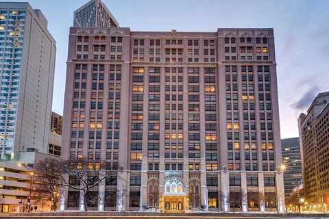 680 N Lake Shore Drive, Chicago, IL 60611