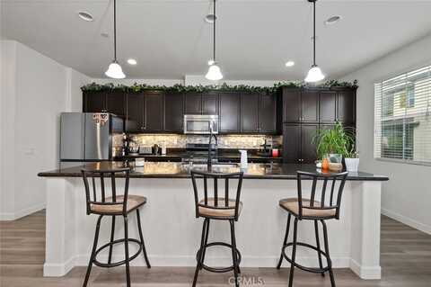 22160 Barrington Way, Saugus, CA 91350