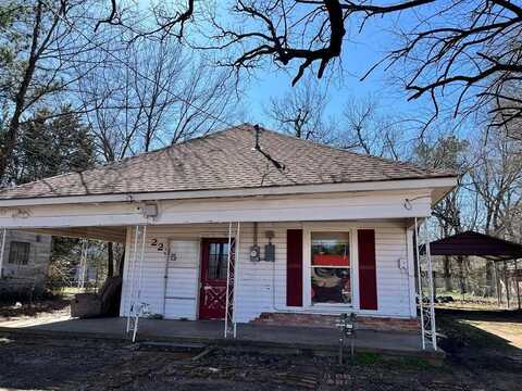 2235 Bonham Street, Paris, TX 75460