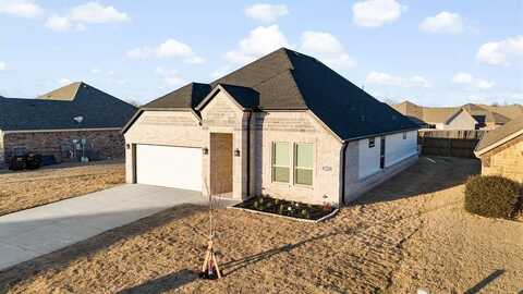 8833 Kiowa Drive, Greenville, TX 75402