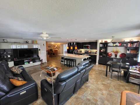 2235 Flentwood Drive, Sarasota, FL 34238