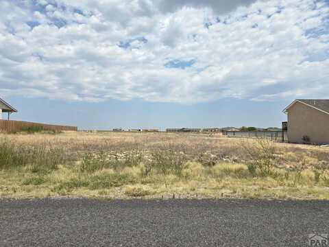 355 Stardust Dr, Pueblo, CO 81007