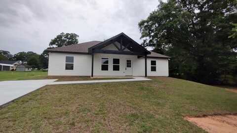 109 N Barnett, Poplarville, MS 39470