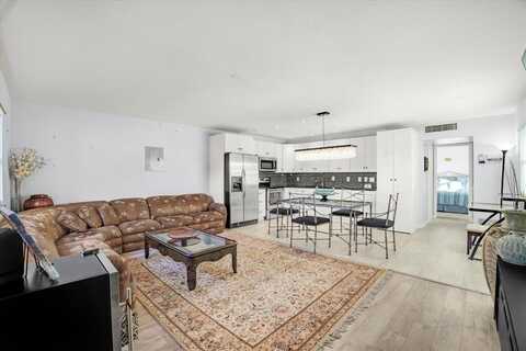 15 Seville Drive, Delray Beach, FL 33446