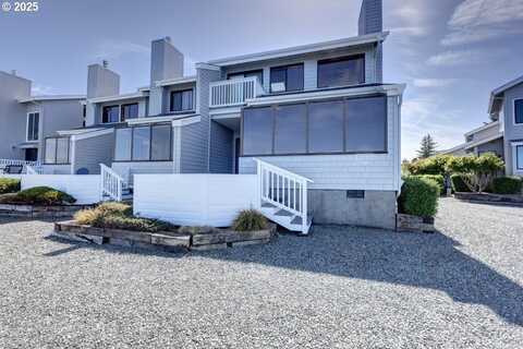 821 5TH AVE, Hammond, OR 97121
