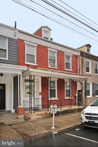 15 N 10TH STREET, LEBANON, PA 17046