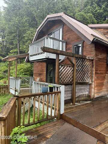 307 Charteris Street, Sitka, AK 99835