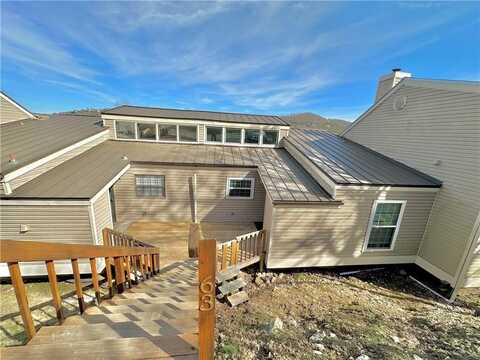 63 Oak Point DR, Holiday Island, AR 72631