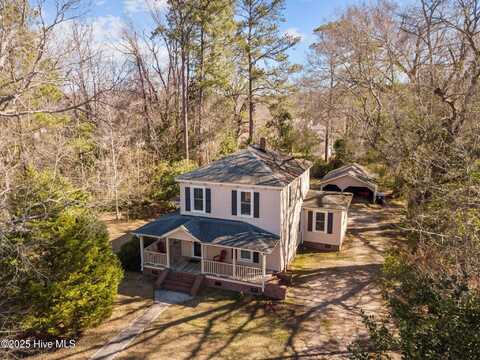 208 N Walker Street, Burgaw, NC 28425