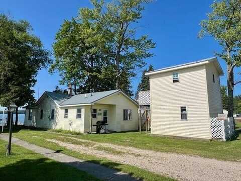 9137 N Lake Shore Drive, Grayling, MI 49738