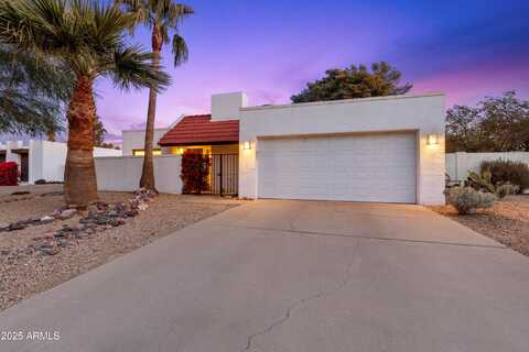 530 E CALAVAR Road, Phoenix, AZ 85022