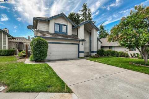 2947 Liberty Dr, Pleasanton, CA 94566