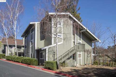 8797 Mountain Blvd, Oakland, CA 94605