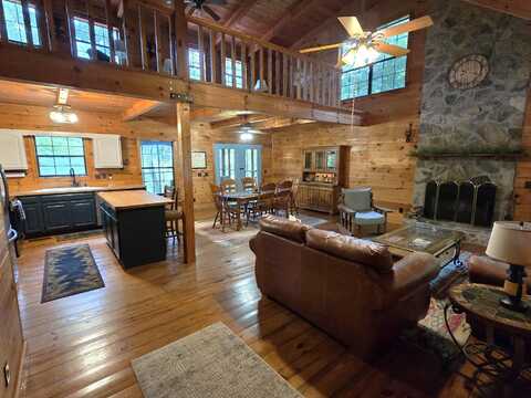 370 River Run Road, Calhoun, TN 37309