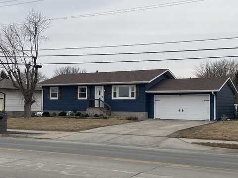 735 8th Street, Columbus, NE 68601