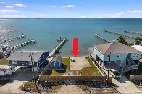 614 Copano Cove Road, Rockport, TX 78382