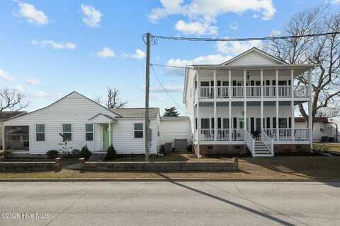 106 S Water Street, Swansboro, NC 28584