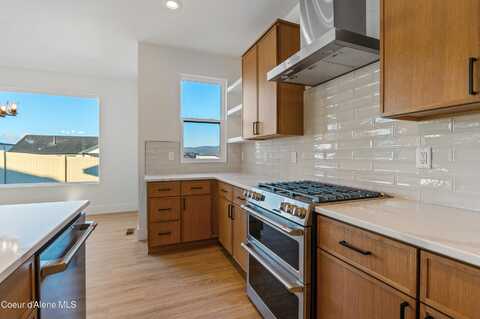 6637 Portrush Dr, Rathdrum, ID 83858