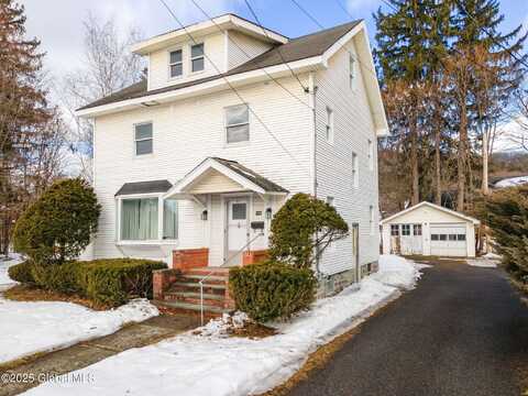 118 Clinton Circle, Cobleskill Village, NY 12043