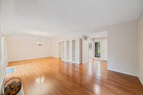 246 Heritage Village, Southbury, CT 06488