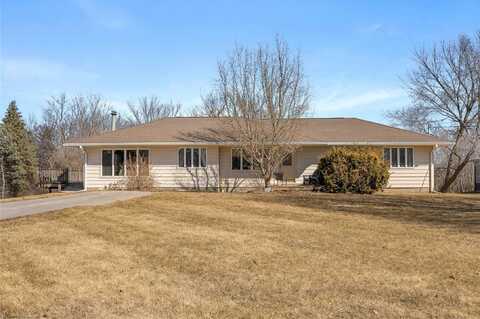 7295 SE Vandalia Drive, Runnells, IA 50237