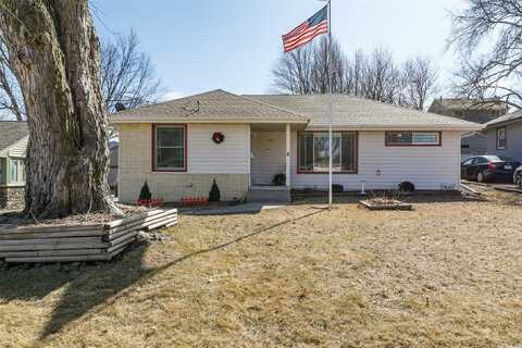 2216 Locust Street, West Des Moines, IA 50265
