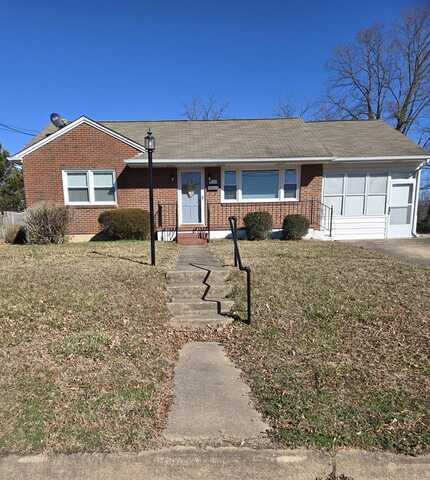 174 GLOUCESTER AVE, Danville, VA 24540