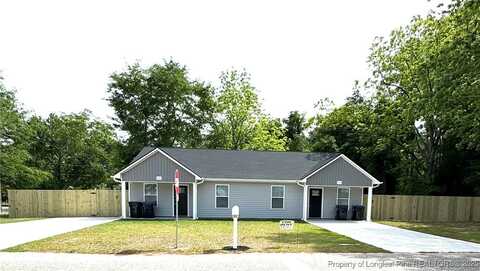 416 E 7th Avenue, Raeford, NC 28376