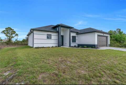 2808 61st Street W, Lehigh Acres, FL 33971