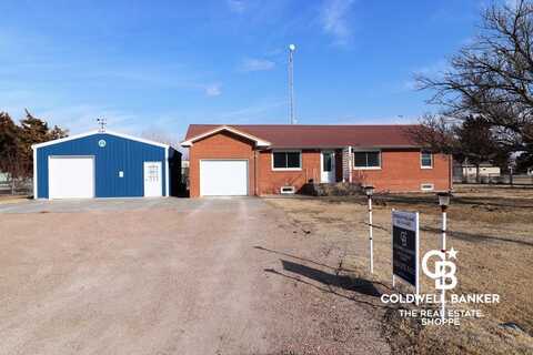 160 S Lovers Lane, Scott City, KS 67871