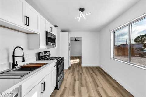 1940 Walker Street, Las Vegas, NV 89106