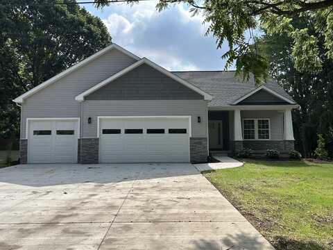 5966 E Sleepy Hollow Lane, East Lansing, MI 48823