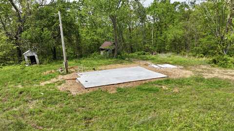 8785 St. George Road, Hartville, MO 65667