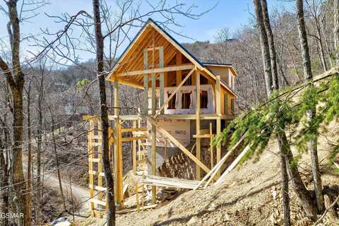 2125 Rising Fawn Way, Sevierville, TN 37876