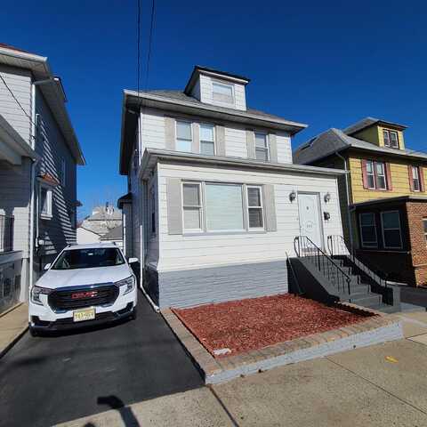 332 76TH ST, North Bergen, NJ 07047