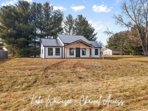 11743 Mad Hatter Drive, Cromwell, IN 46732