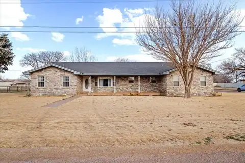 505 Reed Avenue, Levelland, TX 79336